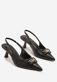 Renee - Czarne Czółenka Sandały Vices na Kaczuszce Typu Slingback Ozdobione Metaliczną Aplikacją Lilarunea. Okazja: na co dzień. Kolor: czarny. Materiał: jeans. Wzór: aplikacja. Sezon: lato. Obcas: na szpilce. Styl: casual, elegancki #6