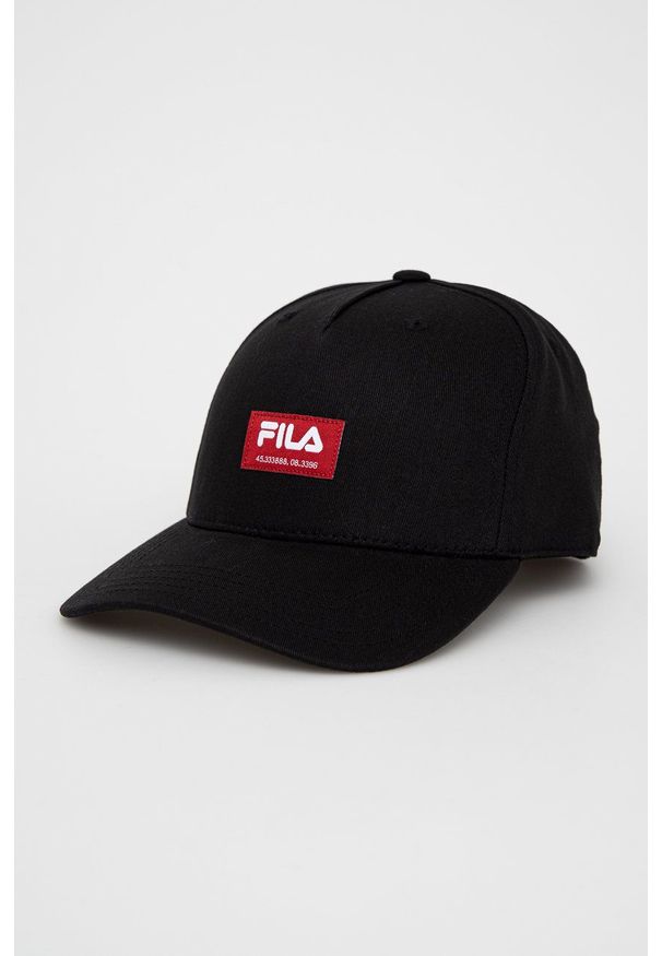 Fila czapka kolor czarny z aplikacją. Kolor: czarny. Wzór: aplikacja