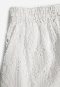 Born2be - Białe Bawełniane Spodnie Szerokie Ażurowe w Stylu Boho z Haftem Ellanirae. Okazja: na co dzień. Kolor: biały. Materiał: bawełna. Wzór: ażurowy, haft. Styl: boho #7