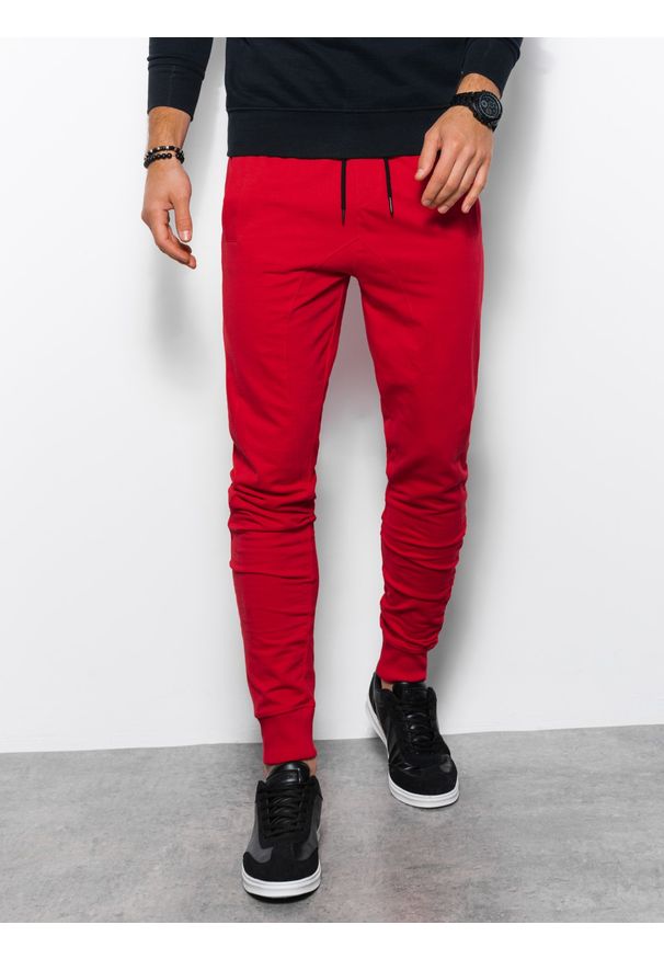 Czerwone spodnie Ombre Clothing