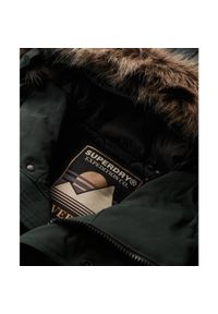 Parka z syntetycznym futrem Superdry Everest. Okazja: na co dzień. Kolor: zielony. Materiał: syntetyk, futro. Sezon: zima. Styl: elegancki, casual #2