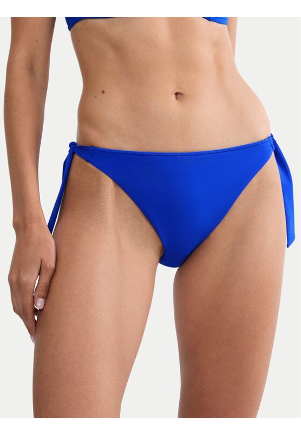Triumph Dół od bikini Summer Twist Tai 01 10226494 Niebieski. Kolor: niebieski. Materiał: syntetyk