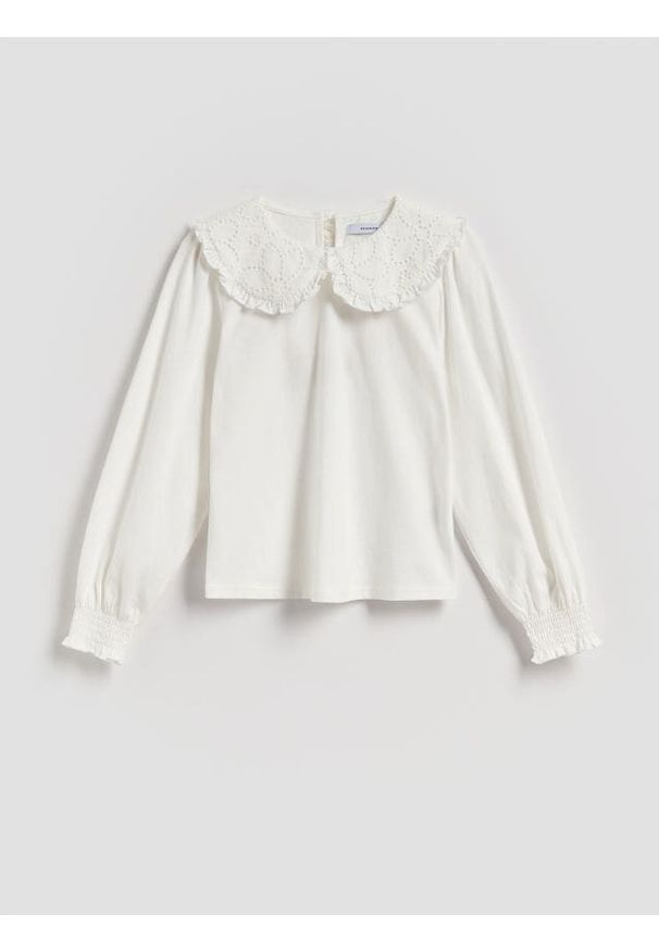 Reserved - Bawełniana bluzka z kołnierzykiem - biały. Kolor: biały. Materiał: bawełna