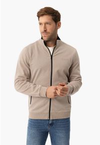 Volcano - Bluza ze stójką B-MONTERO. Okazja: na co dzień, do pracy, na spotkanie biznesowe. Typ kołnierza: kołnierzyk stójkowy. Materiał: dzianina, bawełna, materiał. Styl: biznesowy, casual, sportowy #1