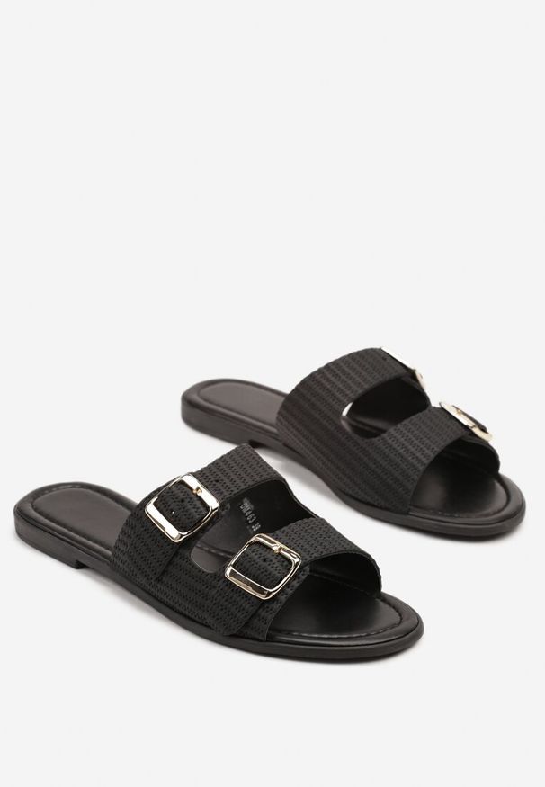 Born2be - Czarne Klapki z Dwoma Paskami i Klamrami Iffunise. Okazja: na co dzień, na spacer. Kolor: czarny. Materiał: jeans. Styl: casual, elegancki