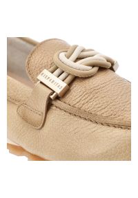 Półbuty damskie Hispanitas, ze skóry naturalnej wsuwany krój metalowa ozdoba na podbiciu, beżowe, HV264662 Bolero-V26 Desert. Okazja: na co dzień. Kolor: beżowy. Materiał: skóra. Szerokość cholewki: normalna. Wzór: aplikacja. Styl: casual, elegancki #7