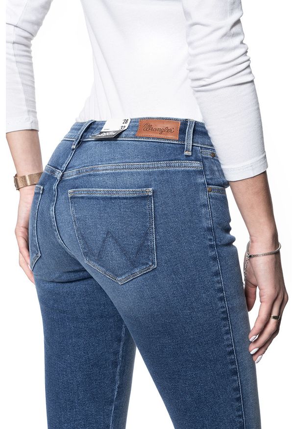 Wrangler - SPODNIE DAMSKIE WRANGLER SKINNY AIR BLUE W28KTX17T 112128337
