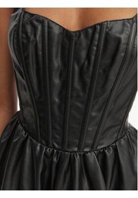 BARDOT - Bardot Sukienka z imitacji skóry Savoy 60114DB Czarny Regular Fit. Kolor: czarny. Materiał: syntetyk #3