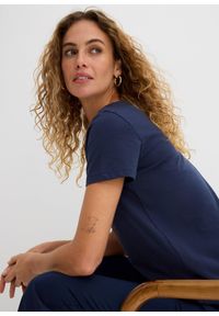 bonprix - Bluzka bawełniana z nadrukiem serca z bawełny organicznej. Kolor: niebieski. Materiał: bawełna. Długość rękawa: krótki rękaw. Długość: krótkie. Wzór: nadruk #3