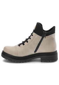 Beżowe Botki Rieker Skórzane Ocieplane Buty Damskie. Okazja: na co dzień. Kolor: beżowy. Materiał: skóra. Obcas: na obcasie. Styl: casual, elegancki. Wysokość obcasa: średni #3