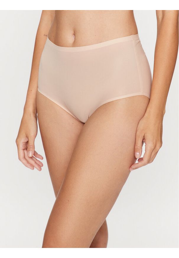Chantelle Figi klasyczne z wysokim stanem Sofstretch C26470 Beżowy. Stan: podwyższony. Kolor: beżowy. Materiał: syntetyk