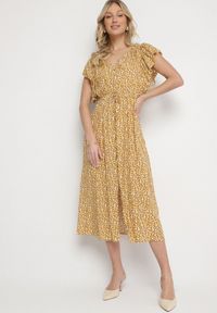 Born2be - Żółta Bawełniana Sukienka Rozkloszowana w Cętki z Ozdobnymi Guzikami Alulune. Okazja: na co dzień. Typ kołnierza: dekolt w kształcie V. Kolor: żółty. Materiał: bawełna. Długość rękawa: krótki rękaw. Styl: casual, elegancki #5