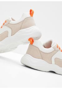 bonprix - Sneakersy chunky. Kolor: beżowy, pomarańczowy #3