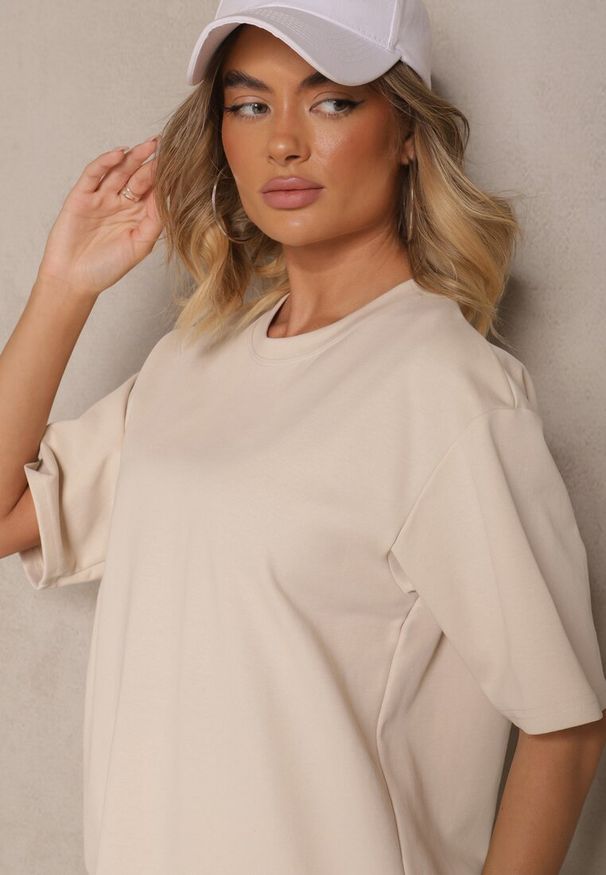 Renee - Jasnobeżowy Basicowy T-shirt z Bawełny Meranissea. Okazja: na co dzień, do pracy, na spotkanie biznesowe. Kolor: beżowy. Materiał: bawełna. Wzór: aplikacja, bez wzorów. Styl: klasyczny, casual, biznesowy, elegancki