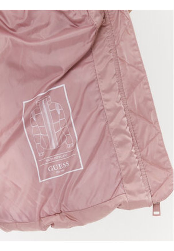 Guess Kurtka zimowa Lucia W3BL19 WEX12 Różowy Regular Fit. Kolor: różowy. Materiał: syntetyk. Sezon: zima