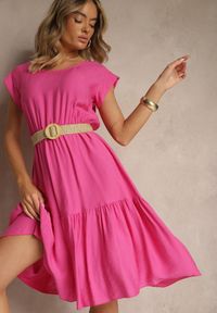 Renee - Fuksjowa Rozkloszowana Sukienka z Wiskozy Linurea. Okazja: na co dzień. Kolor: różowy. Materiał: wiskoza. Styl: klasyczny, elegancki, casual