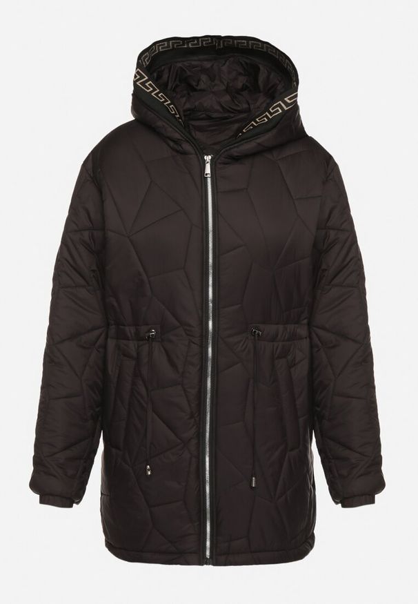 Born2be - Czarna Pikowana Kurtka z Kapturem i Ściągaczami w Talii Tiobelle. Okazja: na spacer. Typ kołnierza: kaptur. Kolor: czarny. Materiał: poliester, jeans, skóra. Styl: sportowy, klasyczny