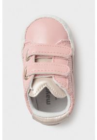 Mayoral Newborn - Buty dziecięce. Nosek buta: okrągły. Zapięcie: rzepy. Kolor: różowy. Materiał: bawełna, skóra ekologiczna. Szerokość cholewki: normalna #2