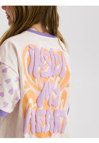 Reserved - Luźny t-shirt z nadrukiem - pastelowy róż. Kolor: różowy. Materiał: bawełna. Wzór: nadruk #1