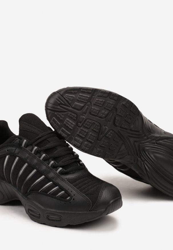 Born2be - Czarno-Srebrne Buty Sportowe na Podeszwie Air z Modnymi Wstawkami Erivara. Okazja: na co dzień. Kolor: czarny. Materiał: jeans. Obcas: na obcasie. Wysokość obcasa: średni