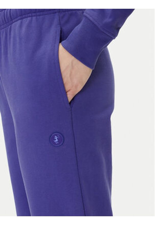 Save The Duck Spodnie dresowe DF1192W CLEE20 Fioletowy Regular Fit. Kolor: fioletowy. Materiał: bawełna