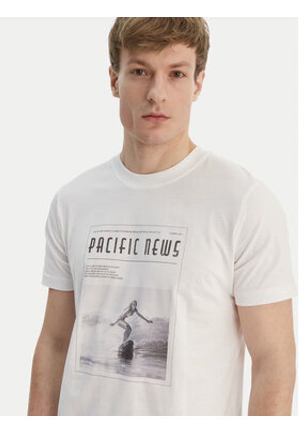 JOOP! Jeans T-Shirt JJJ-Laulea 30101984 Biały Regular Fit. Kolor: biały. Materiał: bawełna