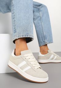 Renee - Beżowe Sneakersy Ozdobione Paskami Dolirenna. Okazja: na spacer, na co dzień. Zapięcie: pasek. Kolor: beżowy. Materiał: jeans. Wzór: aplikacja. Obcas: na płaskiej podeszwie. Sport: turystyka piesza