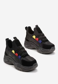 Renee - Czarne Sneakersy z Grubą Podeszwą z Kolorowym Sznurowaniem Soloi. Kolor: czarny. Wzór: kolorowy