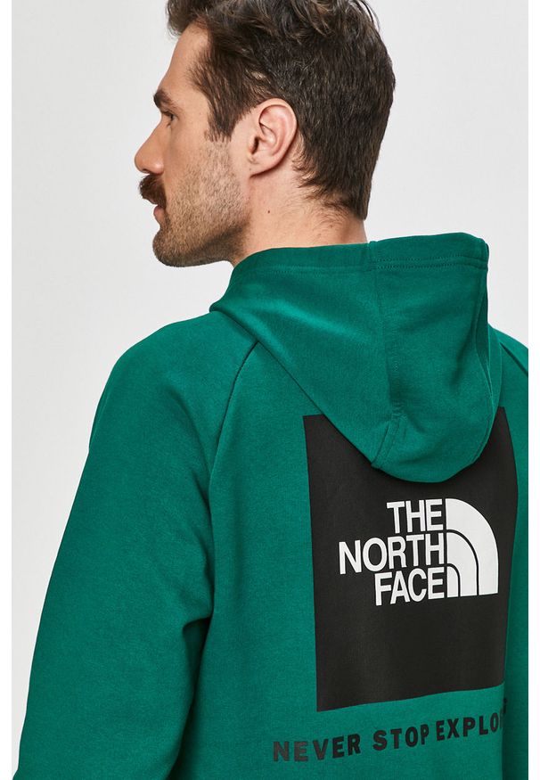 The North Face - Bluza bawełniana. Okazja: na co dzień. Typ kołnierza: kaptur. Kolor: zielony. Materiał: bawełna. Wzór: nadruk. Styl: casual