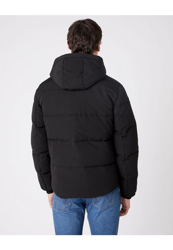 Wrangler - KURTKA MĘSKA PUCHOWA WRANGLER THE BODYGUARD BLACK W4C8WW100 112129105. Materiał: puch