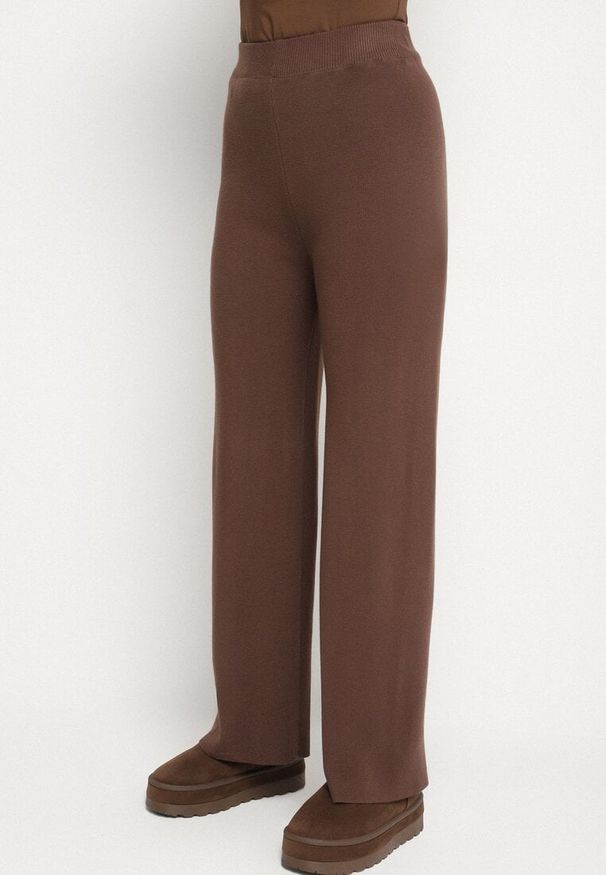 Born2be - Brązowy Komplet Dzianinowy z Wiskozą Kardigan i Szerokie Spodnie Badire. Kolor: brązowy. Materiał: wiskoza, dzianina. Wzór: aplikacja