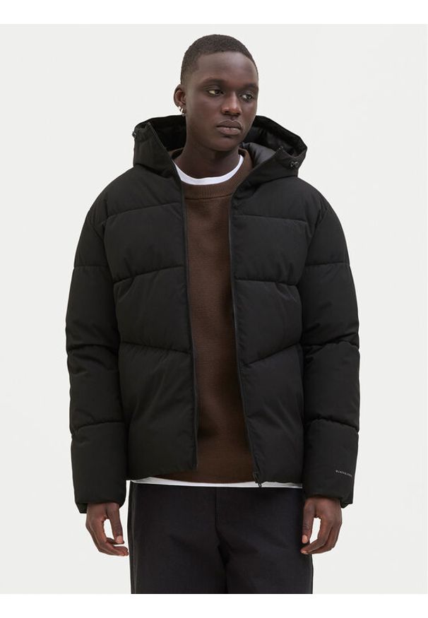 Jack & Jones - Jack&Jones Kurtka zimowa Global 12283517 Czarny Regular Fit. Kolor: czarny. Materiał: syntetyk. Sezon: zima