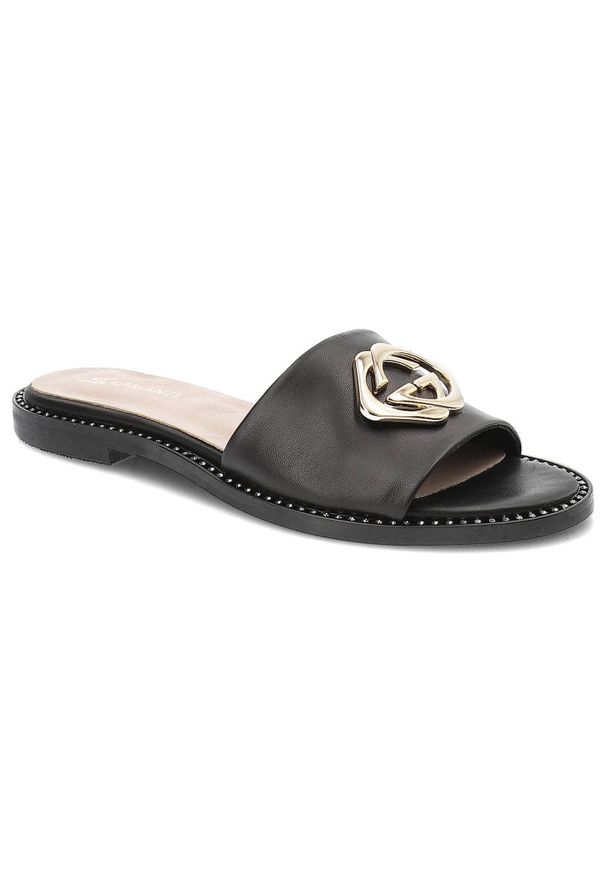 Czarne Klapki Lamanti Skórzane Buty Na Lato. Okazja: na co dzień. Kolor: czarny. Materiał: skóra. Wzór: aplikacja. Sezon: lato. Styl: casual, klasyczny, elegancki