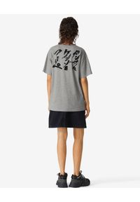 KENZO - Szary t-shirt z tygrysami Kenzo x Kansai Yamamoto. Kolor: szary. Materiał: bawełna. Wzór: aplikacja, nadruk. Styl: klasyczny #3