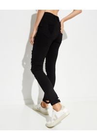 SER.O.YA NEW YORK - Czarne jeansy z przetarciami. Stan: podwyższony. Kolor: czarny