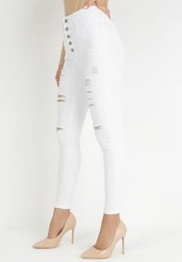 Born2be - Białe Jeansy Skinny na Guziki Arru. Stan: podwyższony. Kolor: biały