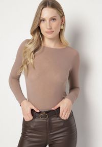 Born2be - Beżowa Wiskozowa Bluzka z Długim Rękawem z Dodatkiem Kaszmiru Uninda. Okazja: na co dzień. Kolor: beżowy. Materiał: wiskoza, kaszmir. Długość rękawa: długi rękaw. Długość: długie. Styl: casual, elegancki #3