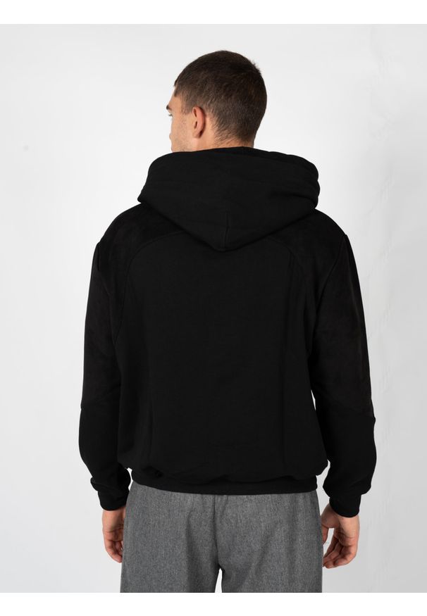 Les Hommes Bluza "Amaretta" | LBH1001700F | Mężczyzna | Czarny. Kolor: czarny. Materiał: bawełna, poliester, elastan. Długość: długie. Wzór: nadruk. Styl: elegancki
