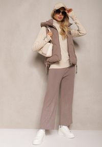 Renee - Ciemnoszare Spodnie o Szerokim Kroju High Waist z Cyrkoniami i Gumką w Pasie Loreitha. Okazja: na co dzień. Stan: podwyższony. Kolor: brązowy. Materiał: zamsz, satyna. Wzór: aplikacja. Styl: casual