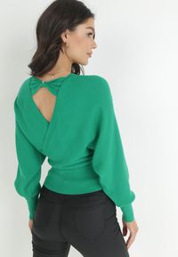 Born2be - Zielony Kopertowy Sweter z Klamerką Gelfi. Typ kołnierza: kokarda. Kolor: zielony. Materiał: dzianina, prążkowany #6