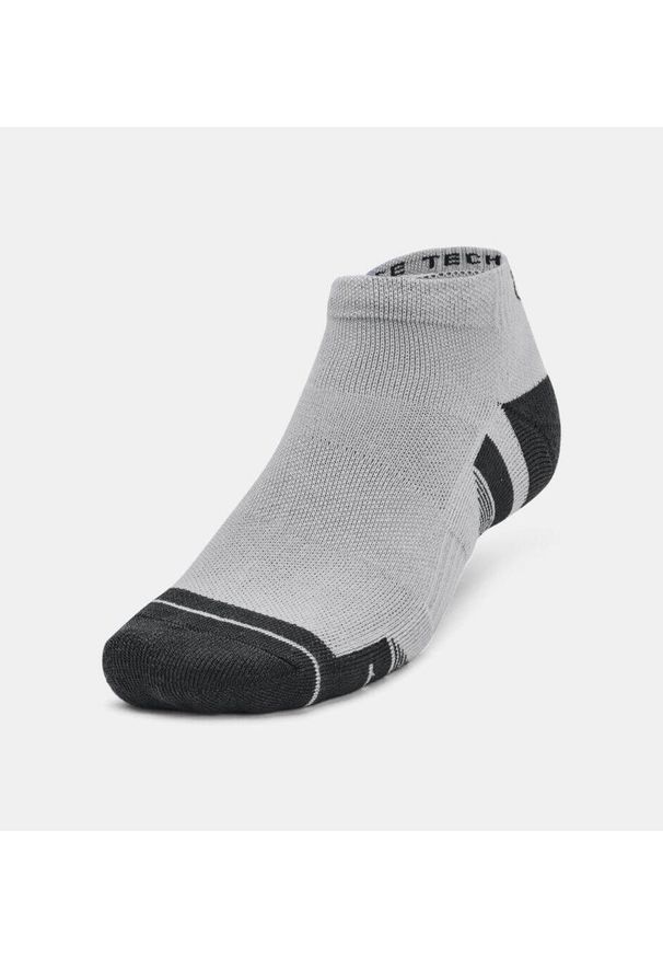 Skarpety Under Armour Performance Tech Low 3. Kolor: czarny. Sport: turystyka piesza
