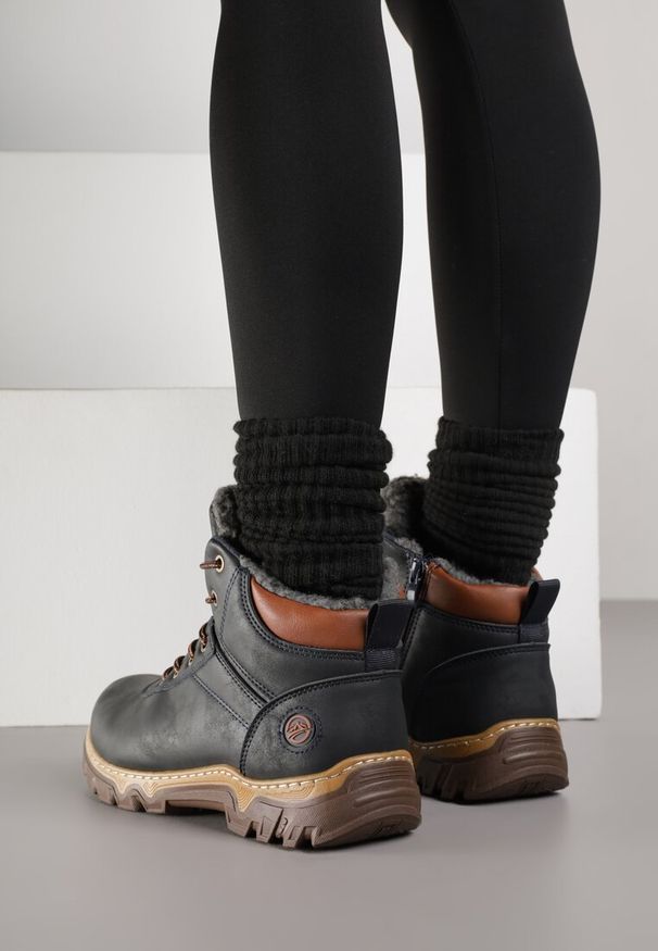 Born2be - Granatowe Traperki Sportowe Mocno Ocieplone Vimee. Okazja: na spacer, na co dzień. Kolor: niebieski. Sezon: zima. Styl: sportowy