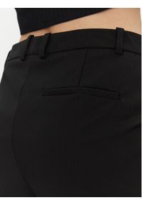 BOSS - Boss Chinosy 50490051 Czarny Regular Fit. Kolor: czarny. Materiał: wełna #2