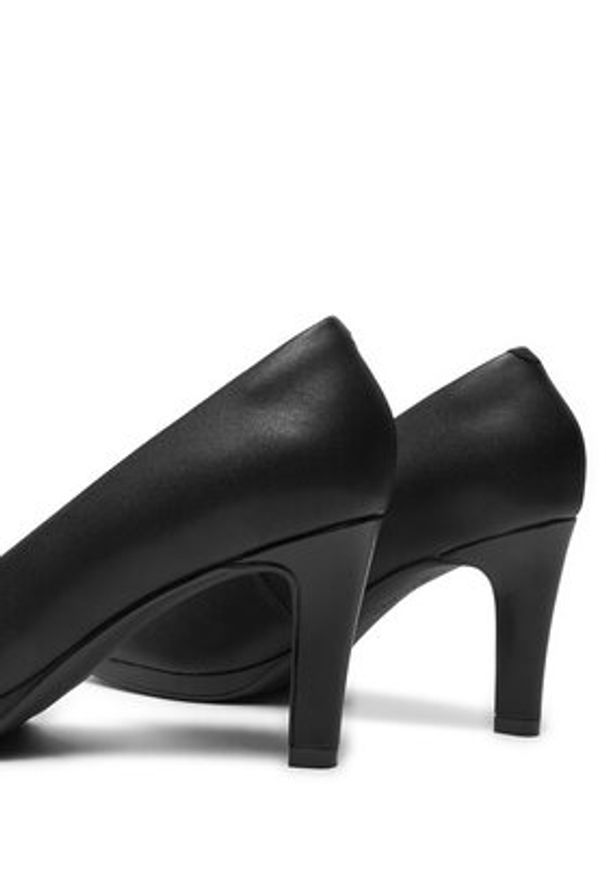 Clarks Czółenka Adriel Viola 261293594 Czarny. Kolor: czarny. Materiał: skóra