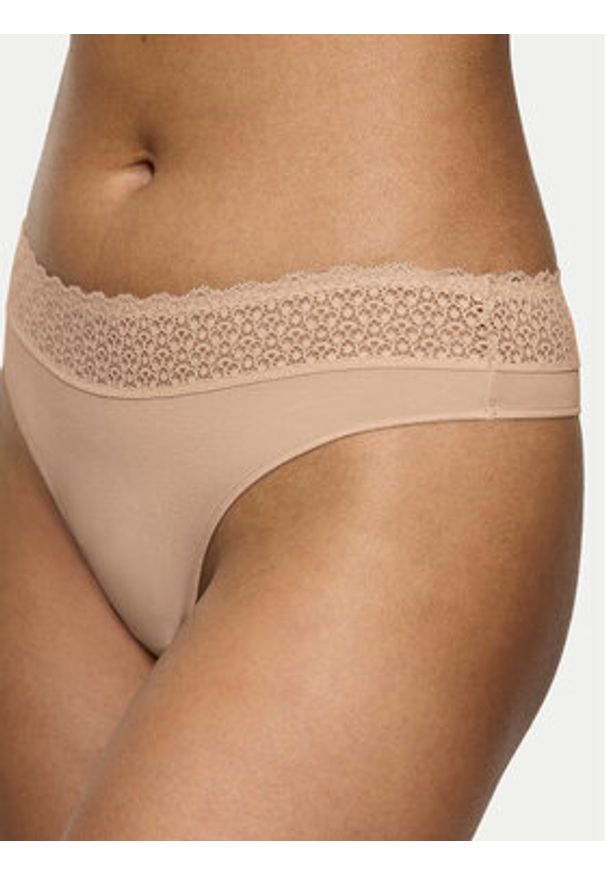 Triumph Stringi Feel Of Modal 10219764 Beżowy. Kolor: beżowy