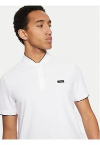 Calvin Klein Polo K10K114139 Biały Regular Fit. Typ kołnierza: polo. Kolor: biały. Materiał: bawełna #2