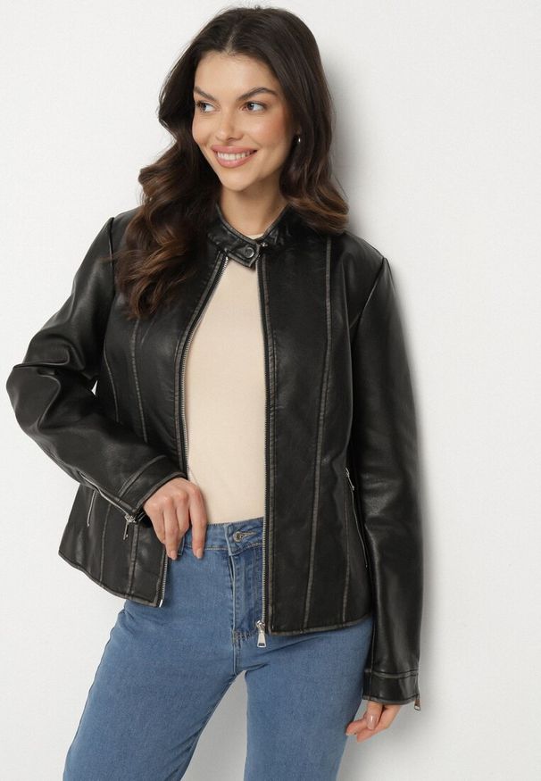 Born2be - Czarna Kurtka w Stylu Ramoneski Ozdobiona Przeszyciami Idivila. Okazja: na co dzień. Kolor: czarny. Materiał: jeans. Wzór: aplikacja. Styl: casual, elegancki, rockowy