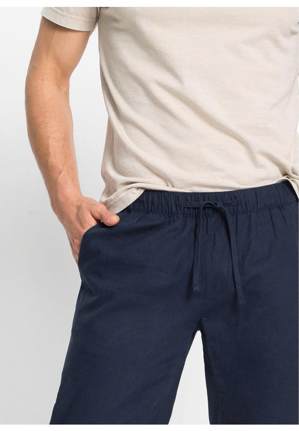 bonprix - Spodnie z gumką w talii z przewiewnej mieszanki lnu, straight. Kolor: niebieski. Materiał: len, materiał. Sezon: lato