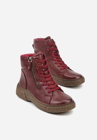 Born2be - Bordowe Sportowe Botki ze Sznurowaną Cholewką i Ozdobnym Suwakiem Ezilare. Kolor: czerwony. Materiał: jeans, dzianina, futro. Szerokość cholewki: normalna. Styl: sportowy #7