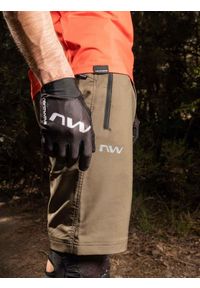 Spodenki rowerowe enduro mtb NORTHWAVE Escape 2 Baggy zielony. Kolor: zielony